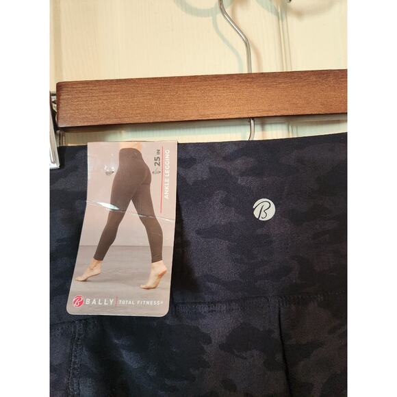 NWT BALLY MIDNIGHT BLUE MESH CAMO ANKLE LEGGINGS SIZE SMALL - Picture 4 of 7